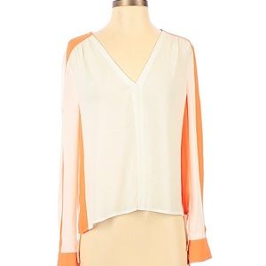 BCBGMAXAZRIA size XS colorblock White and Orange m blouse in excellent condition